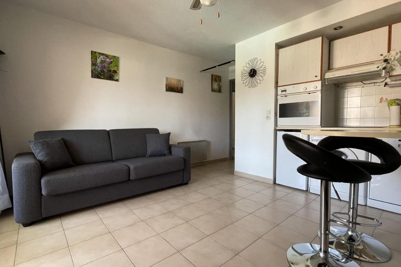 T2 With Balcony Close To The Sea Sainte-Maxime Exterior photo